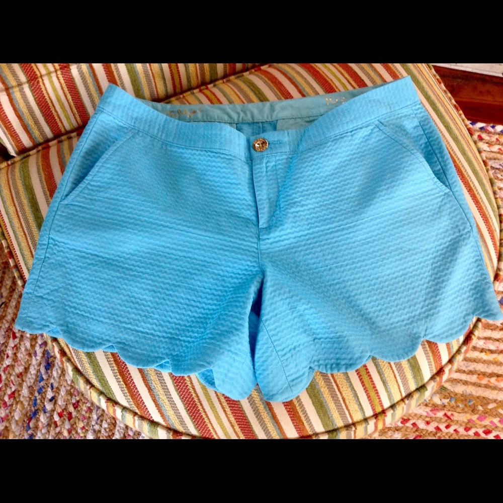 ❌ SOLD ❌ Lilly Pulitzer Buttercup Shorts 🐳